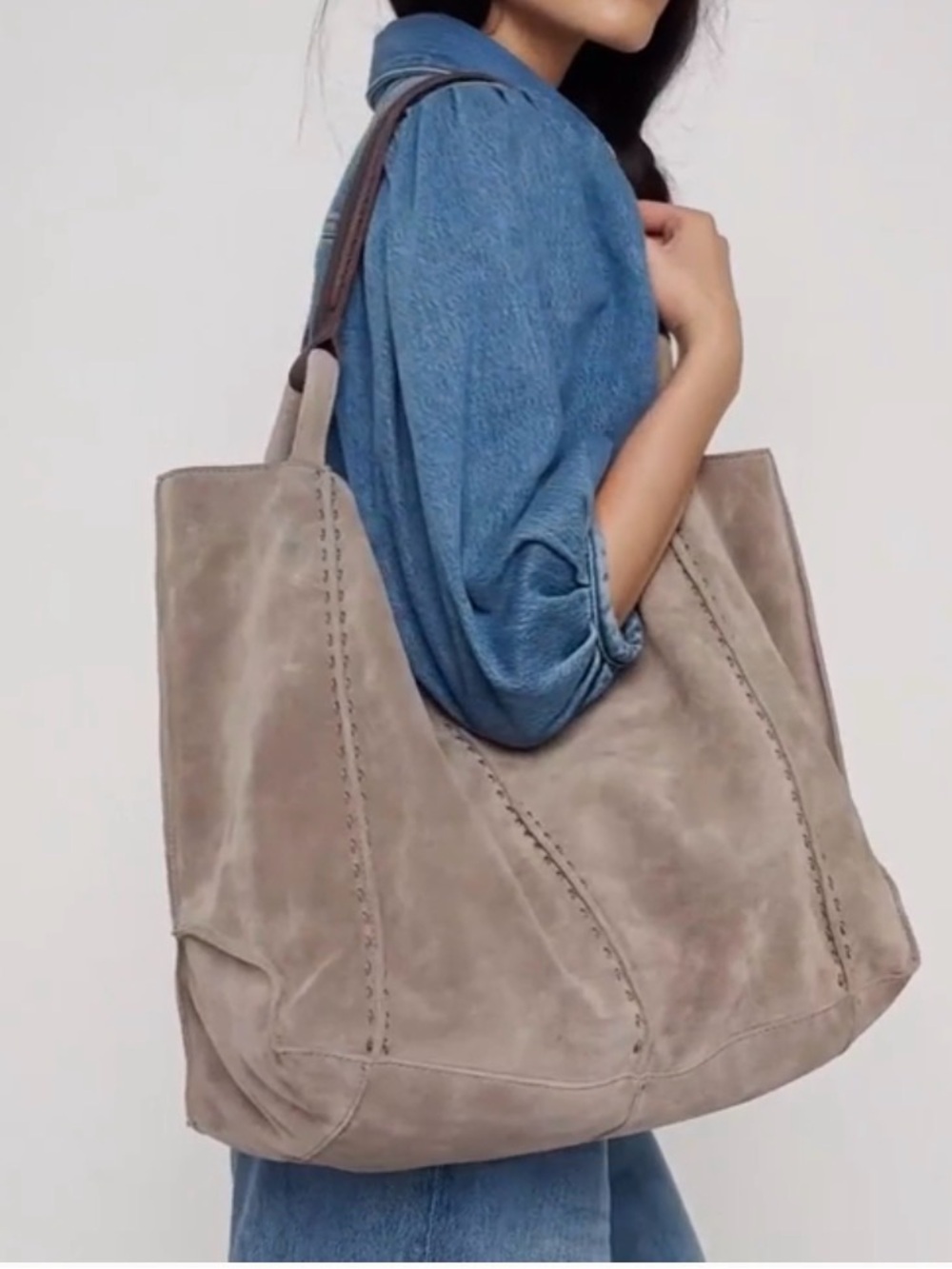 The Sak Los Feliz Slouchy Large Hobo Tote Bag in Mushroom Taupe Suede Leather